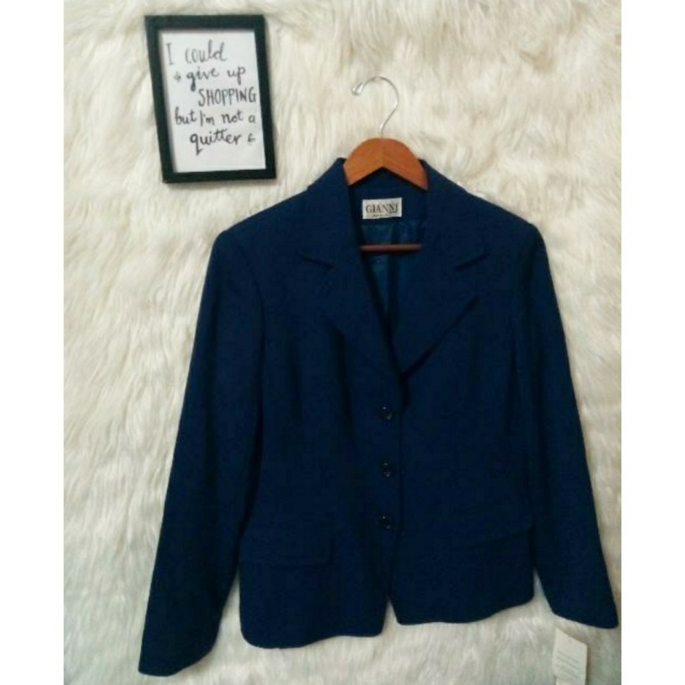 🎉HP!🎉💖 NWT Vintage Gianni Petite Blazer 💖